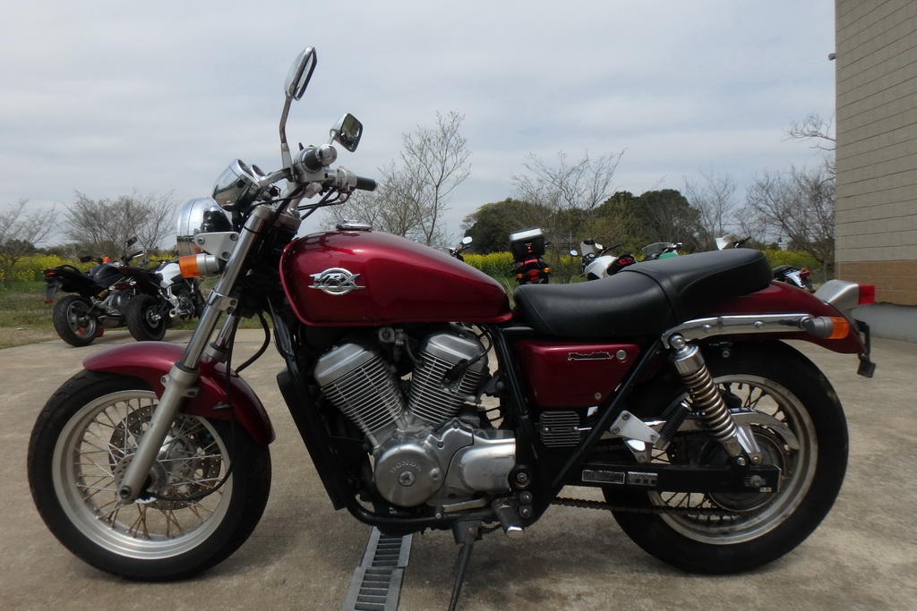 Купить мотоцикл Honda VRX400 Roadster 1995 фото 12